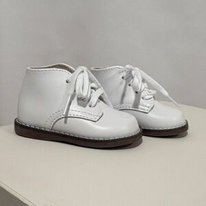 FootMates White Baby Walker Shoes